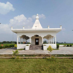 6 Kattha Corner Big Plot =60 Lakh