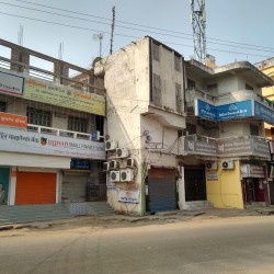 Commercial Complex For Lease