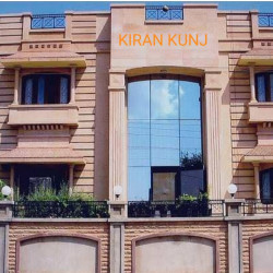 1/2 Bhk Flat Available For Rent..@ 2500/5000 Only