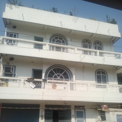 1600 Sq Ft Space Available For Rent