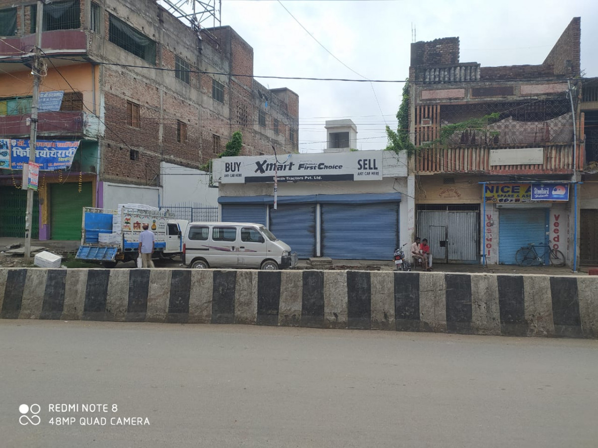 Commercial House For Rent