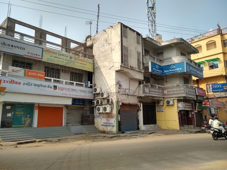 Commercial Complex For Lease