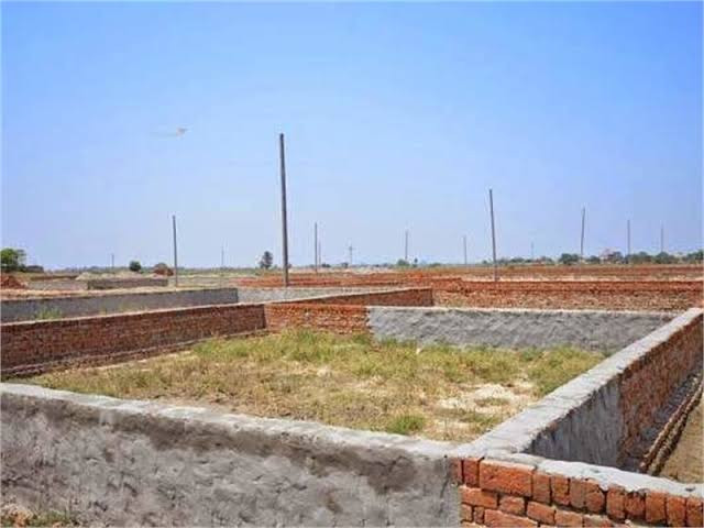Residential Plot On Pitch Road 