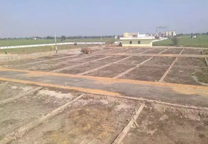 Sikaria Me Plot At Only -7 Lakh 